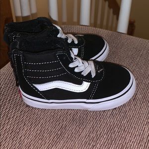 Toddler size 6 Vans